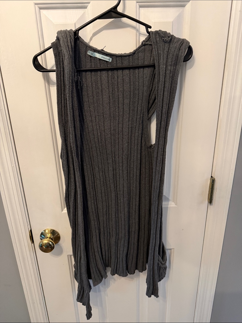 Maurices 3 Medium pieces Ribbed Knit vest, tank top and 3/4 sleeve
